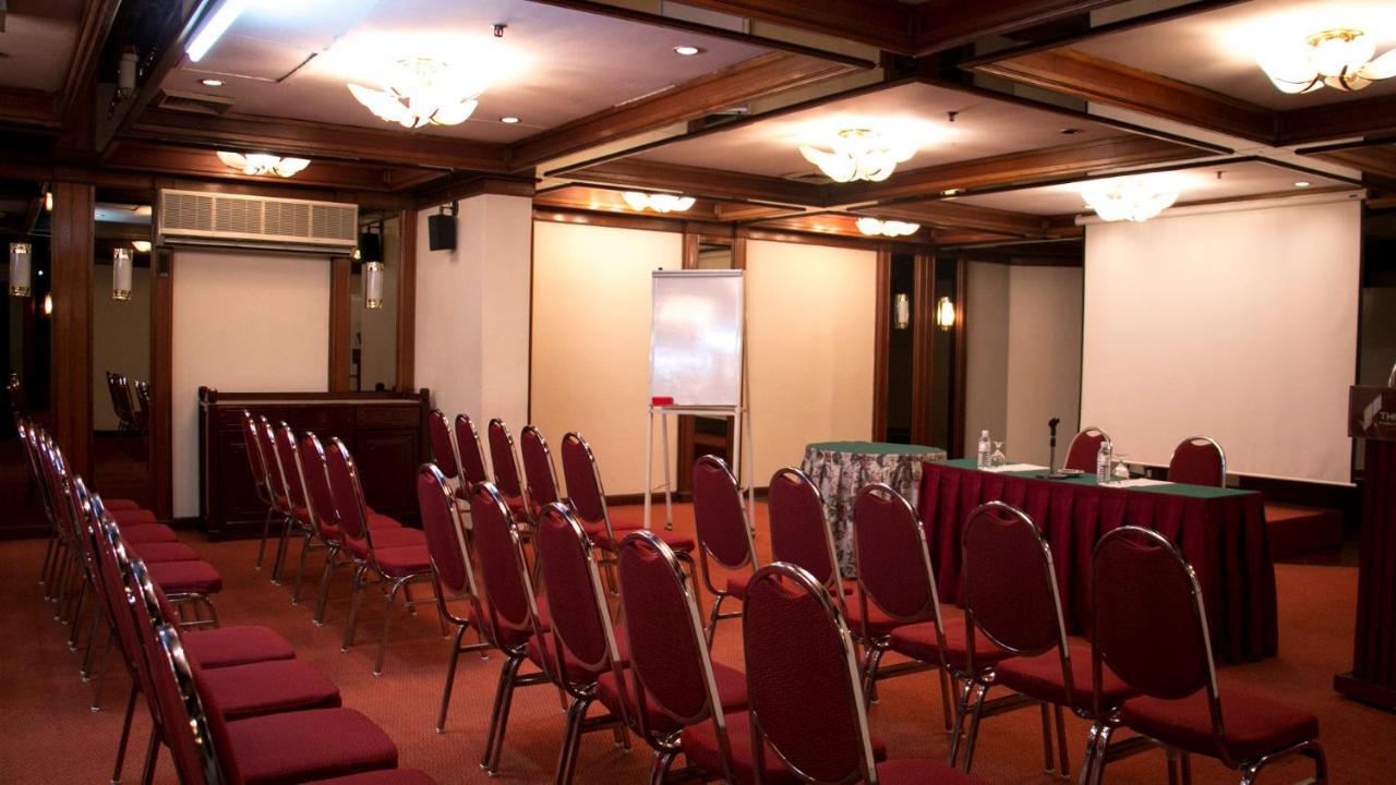 Plaza Grand Hotel Куала-Лумпур Екстер'єр фото